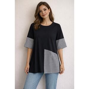 IC Collection Black Contrast Check Print Top Large Asymmetrical Hem Artsy Modern